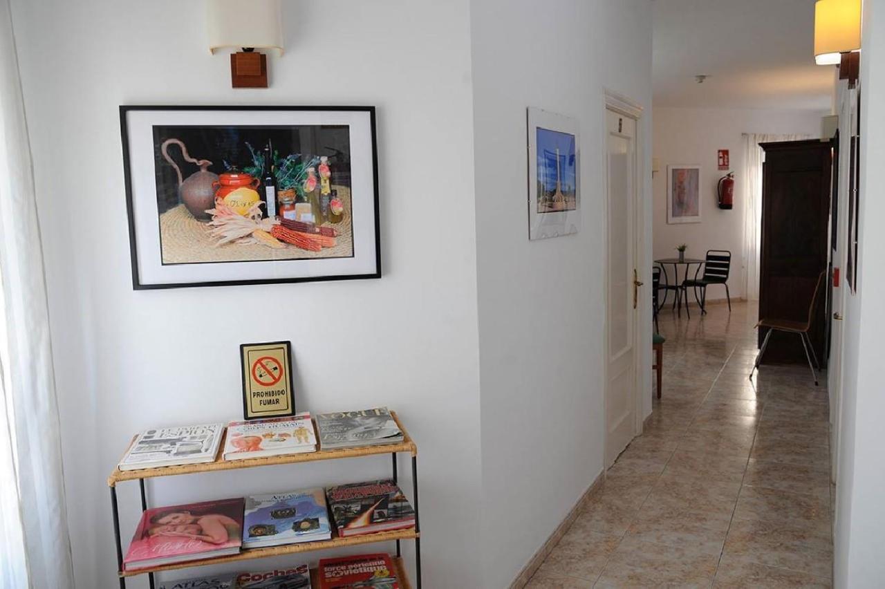 Pension Subirats Perello El Perello  Ngoại thất bức ảnh